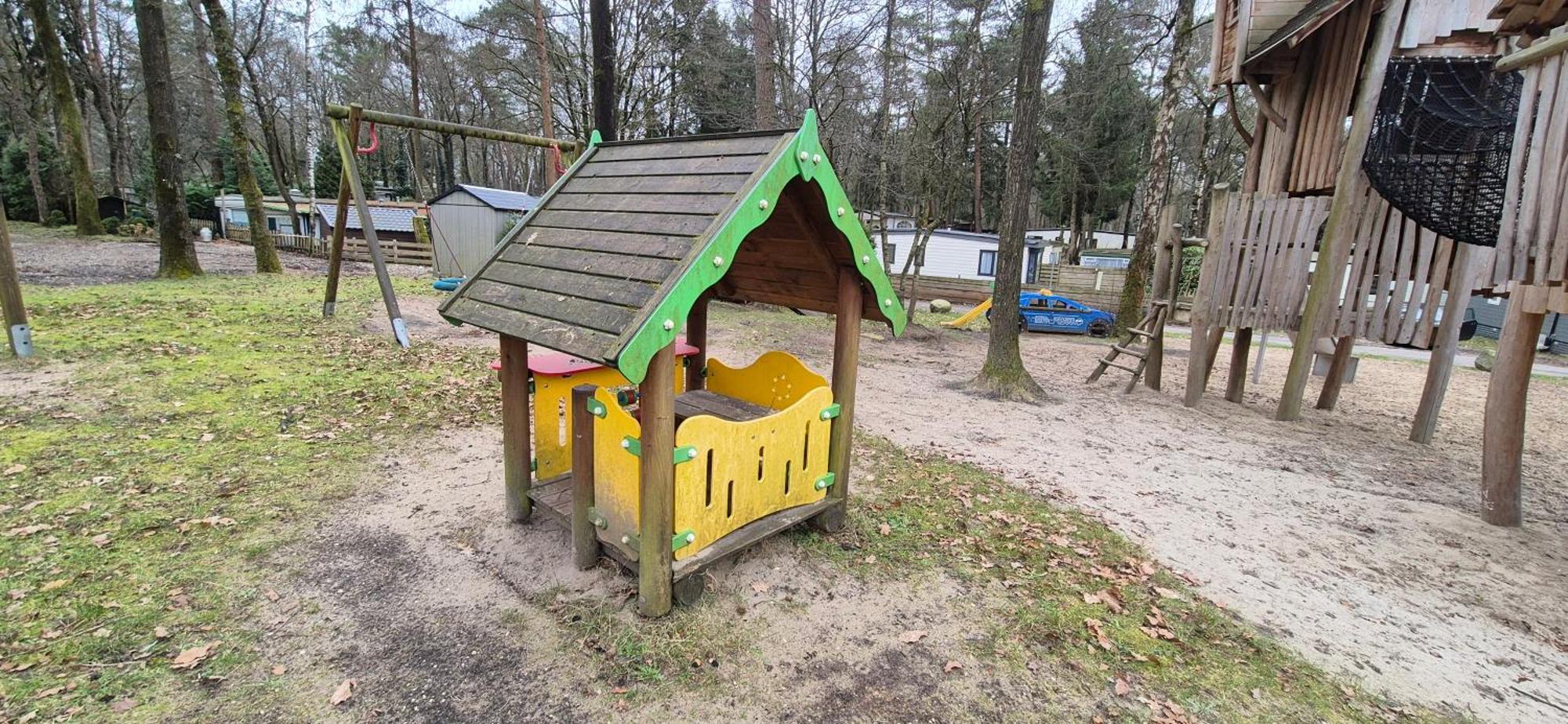 Het Veluwse Boshuisje Knus Chalet Met Omheinde Tuin Op De Veluwe Hoenderloo Exteriér fotografie